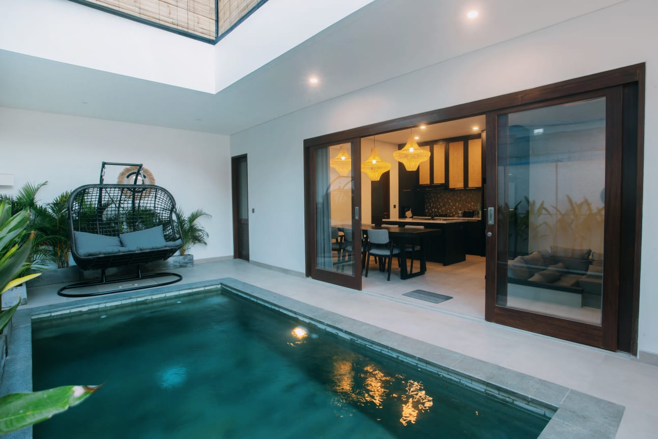 Comfortable simple 2 bedrooms villa in Buduk
