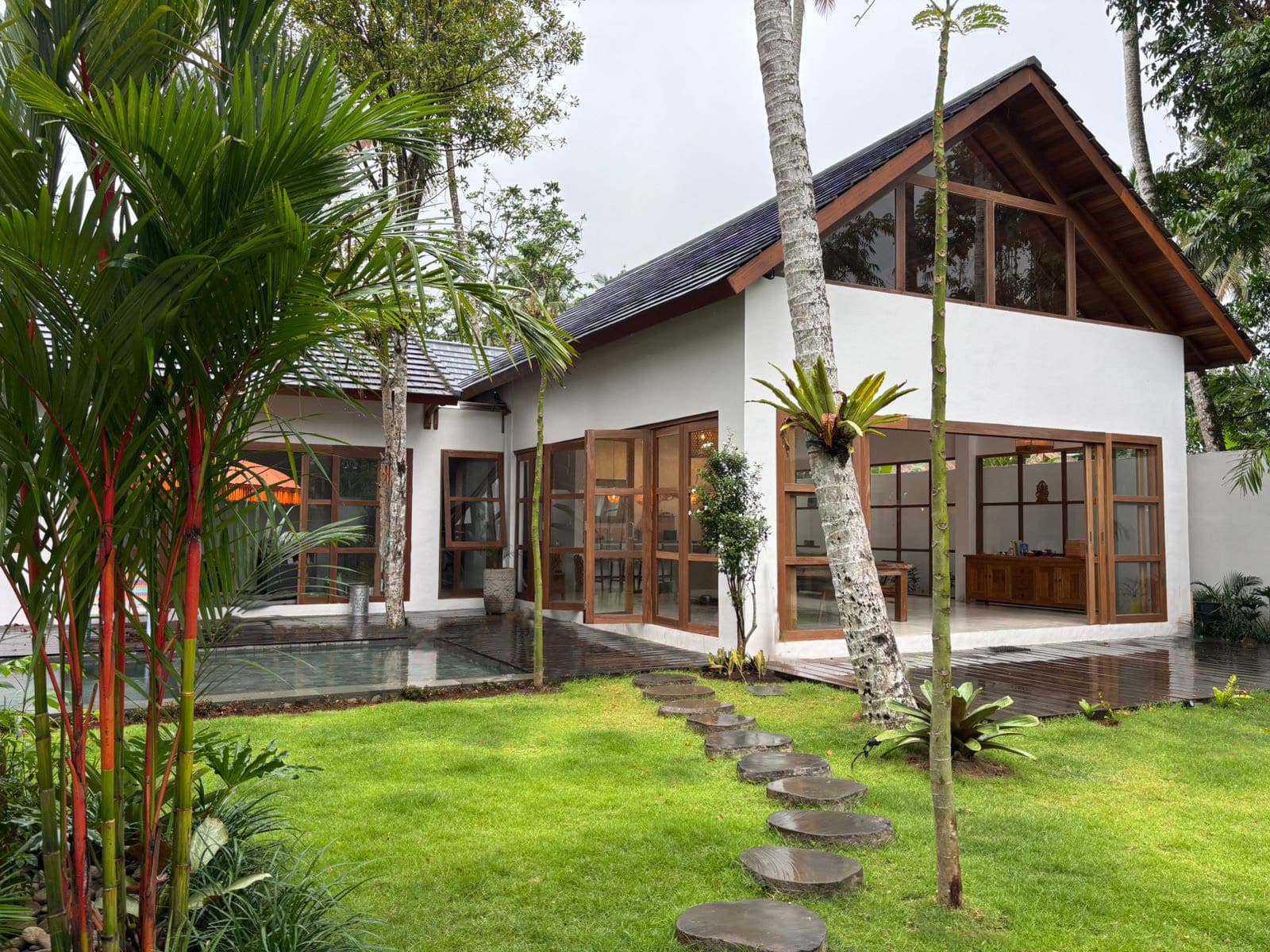 3 bedrooms high quality eco villa in Ubud