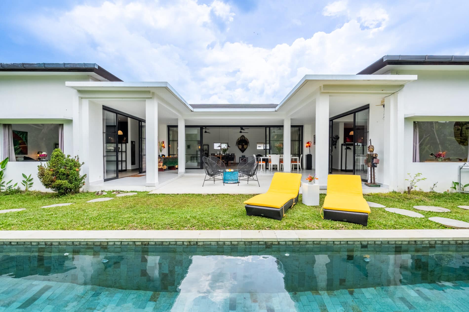 2 bedrooms villa with spacious garden in Pejeng