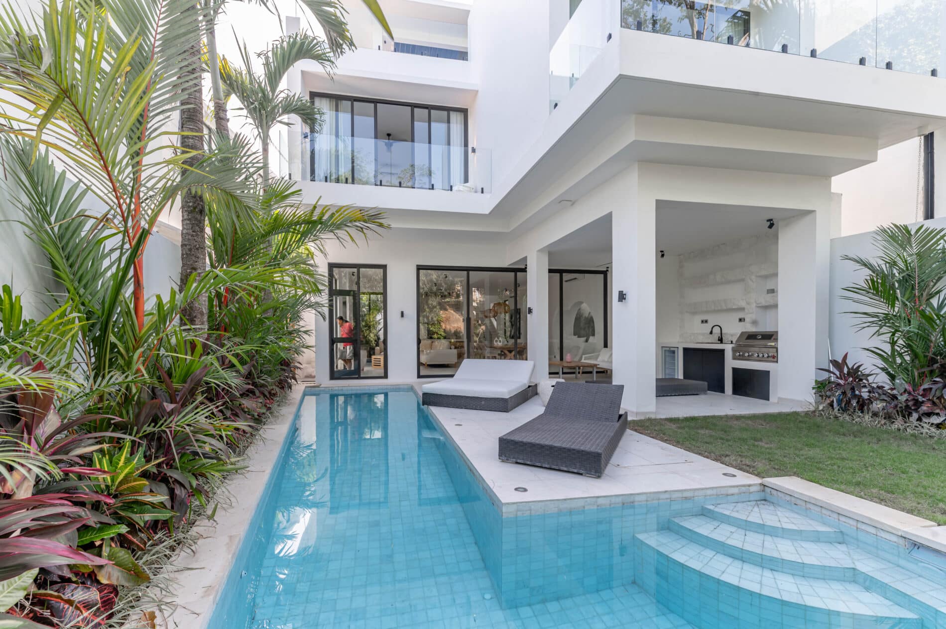 Modern River View Villa – Pererenan