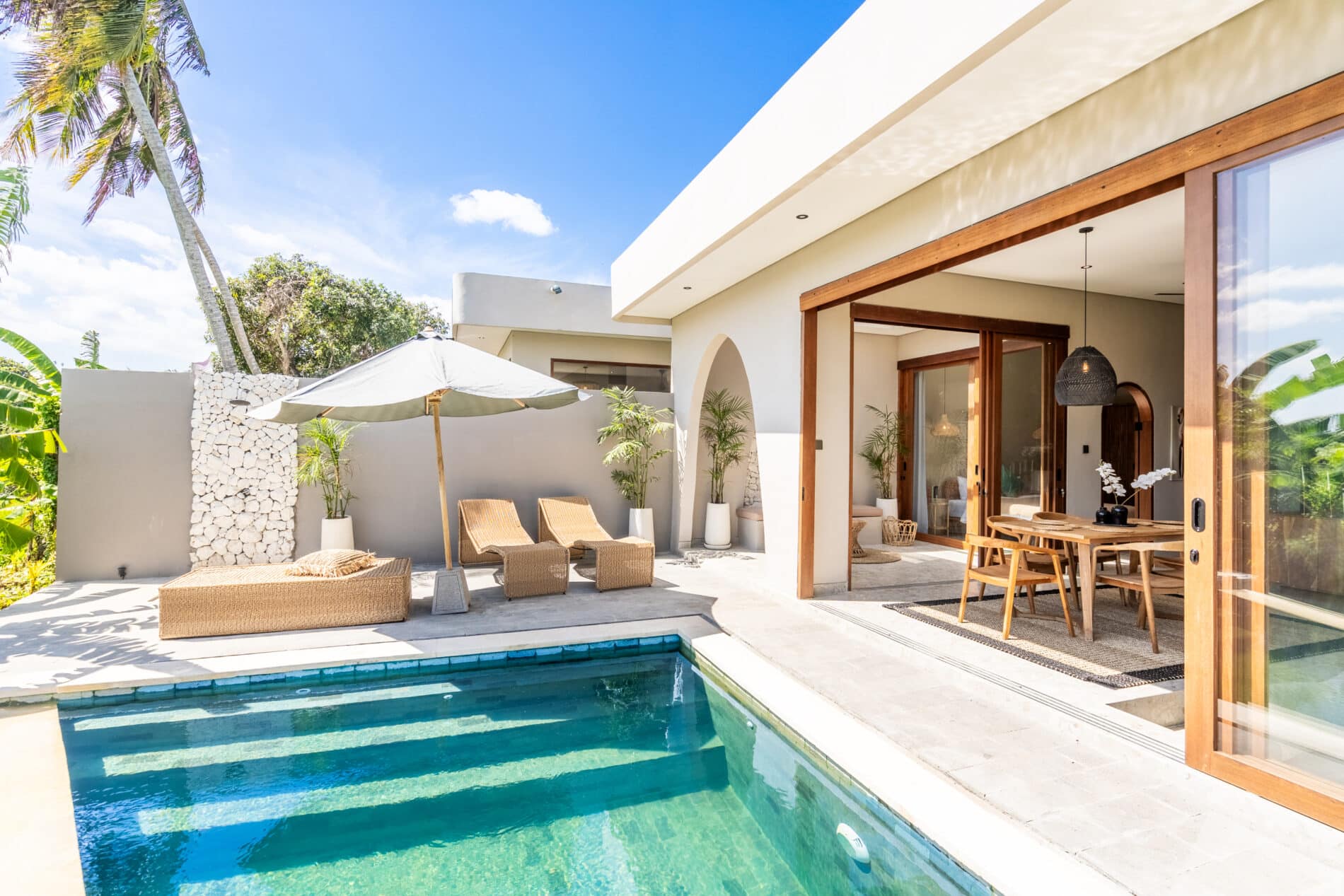 FOR SALE – MODERN 3‑BEDROOM RICE‑FIELD VILLA WITH INFINITY POOL | TUMBAK BAYUH, CANGGU