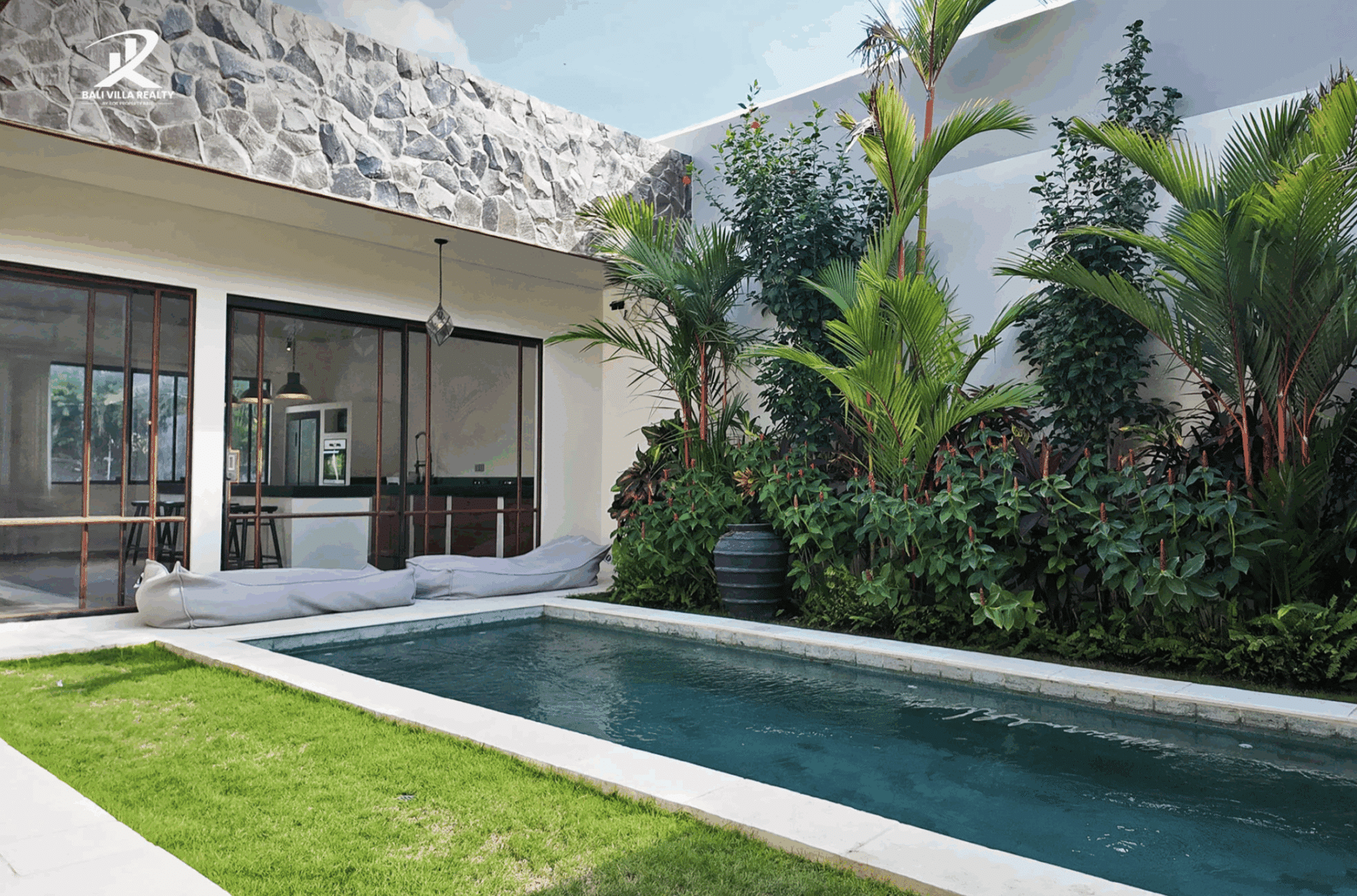 Stylish 3-Bedroom Villa in Central Umalas – Great Leasehold Value