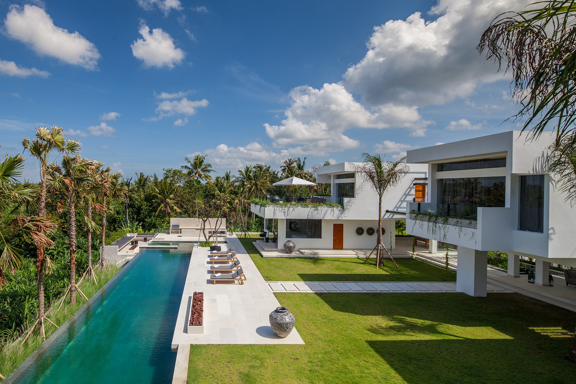 Ideal villa for Luxury Living or Investment