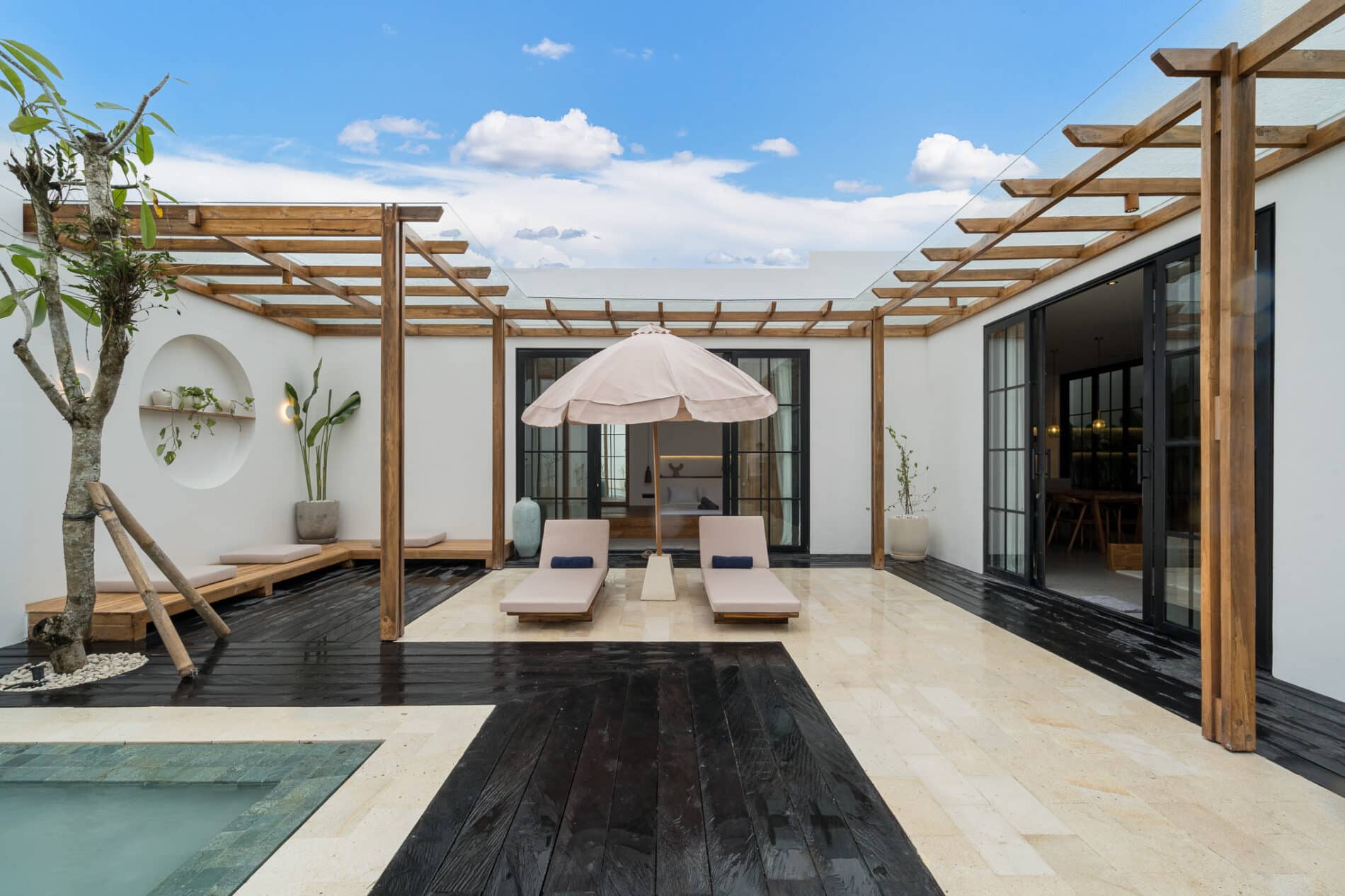 Stunning Tropical Villa near Bingin Beach
