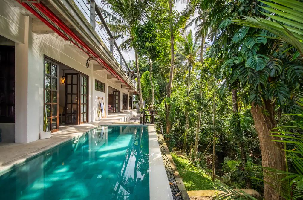 Tranquil 3 Bedroom Villa in Ubud Jungle & Rice-Field Views